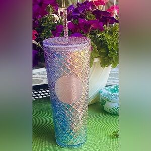 Starbucks iridescent holiday venti cup
